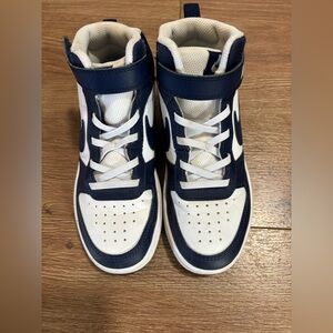 Kids Nike Borough Mid 2 High-Top Sneakers navy and white